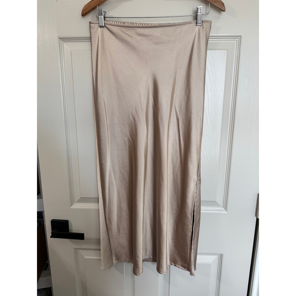 Old Navy Skirt‎ Womens M Beige Satin Midi Slip Skirt Side Slit Solid Minimalist